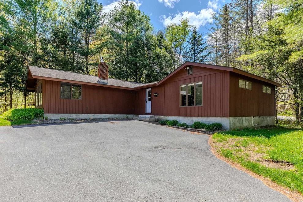 Unit for sale at 9 Mountain Acres, Jamaica, VT 05343