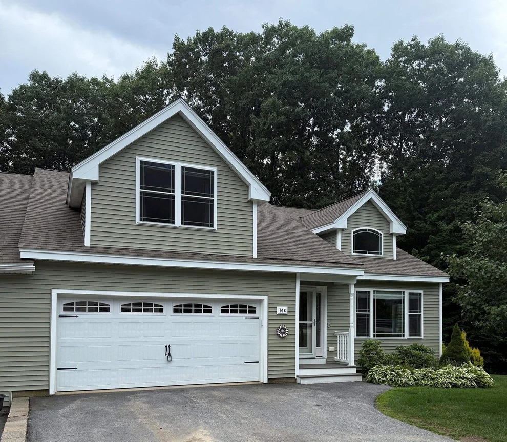 Unit for sale at 14R Indian Hill, Derry, NH 03038