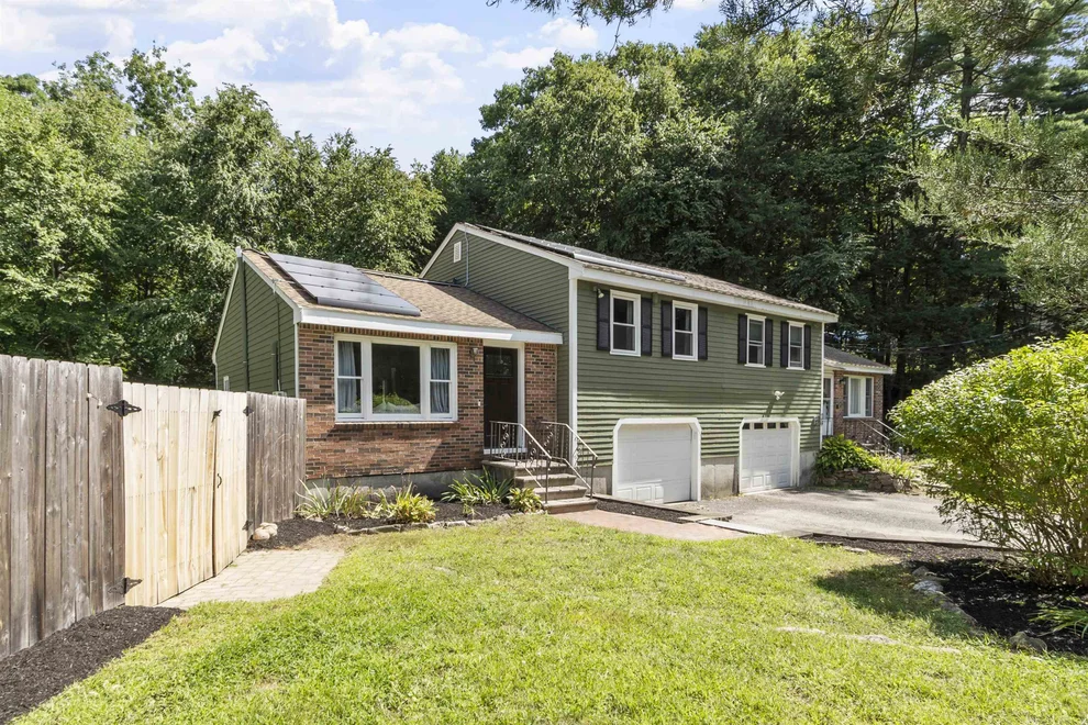 Unit for sale at 34 Hemlock, Sandown, NH 03873