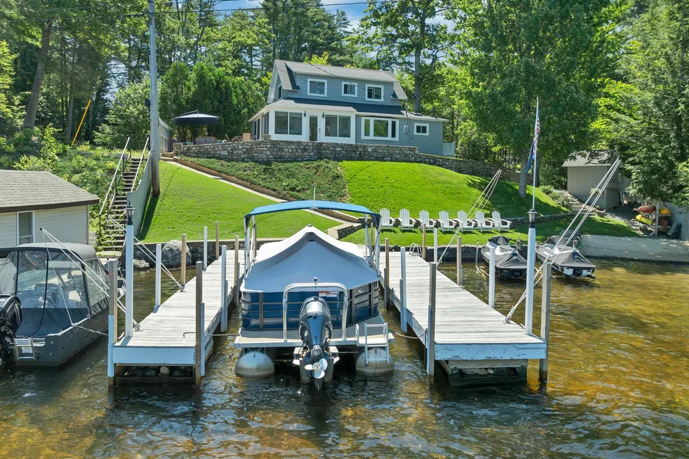 Unit for sale at 11 Farmington, Alton, NH 03810