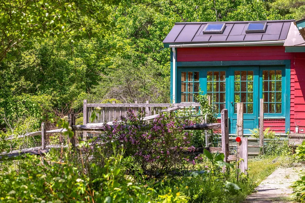 Unit for sale at 1111 Old Depot, Shaftsbury, VT 05262