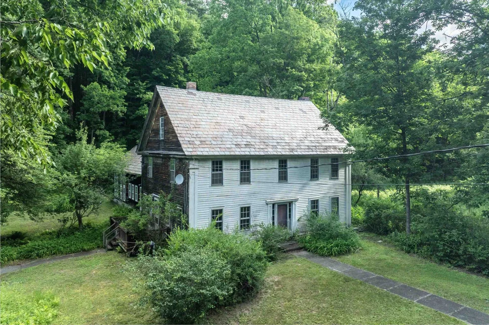 Unit for sale at 225 River Road South, Putney, VT 05346