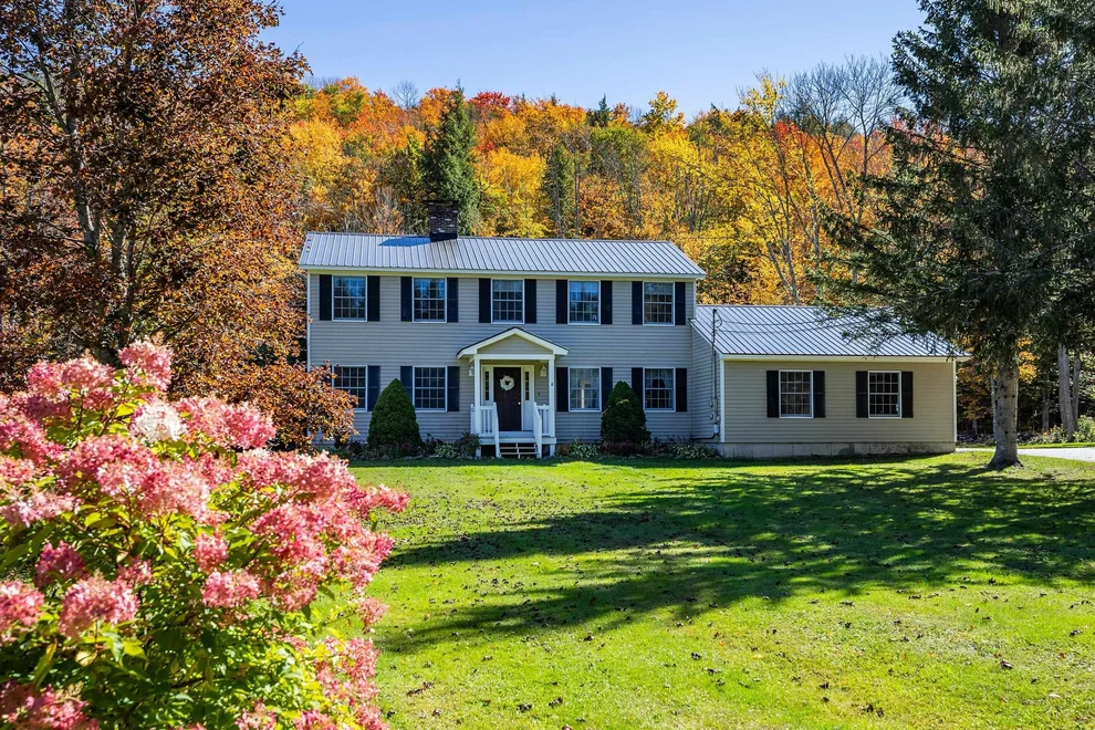 Unit for sale at 6694 Route 11, Londonderry, VT 05148