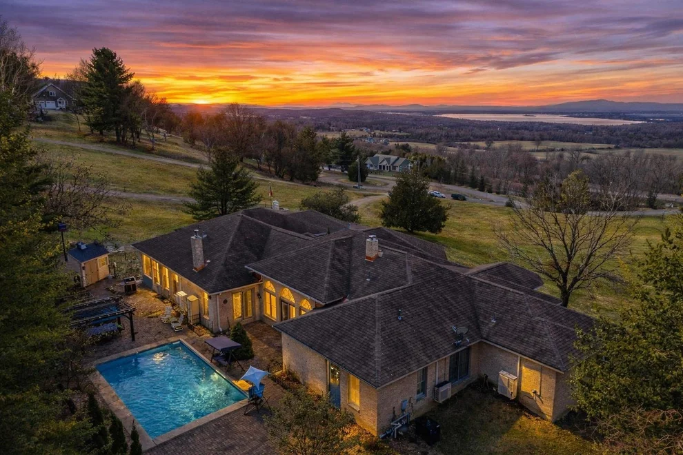 Unit for sale at 11 Cedar Hill, St. Albans Town, VT 05478