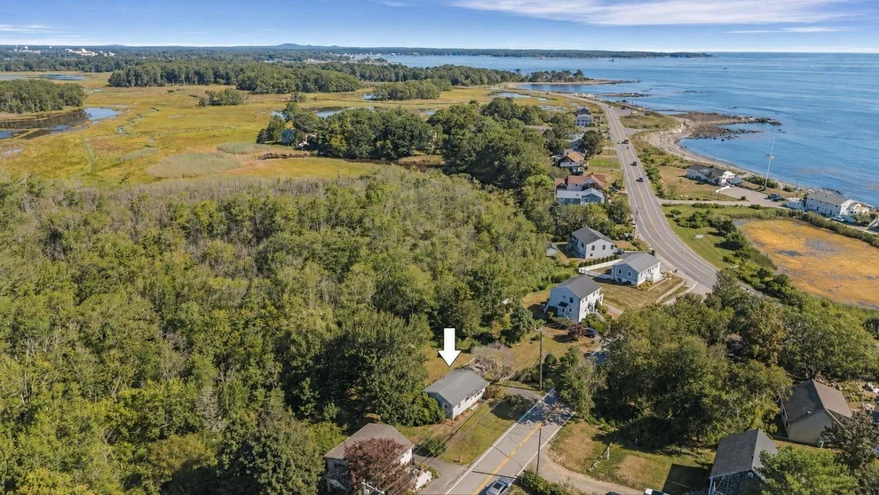 Unit for sale at 11 Parsons, Rye, NH 03870