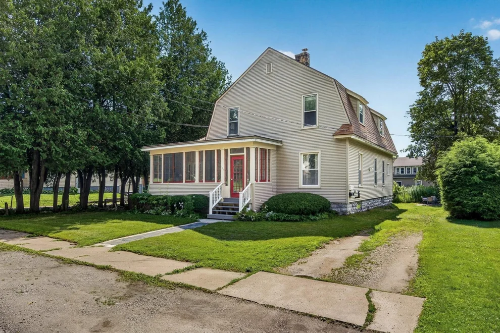 Unit for sale at 129 Lincoln, Rutland City, VT 05701