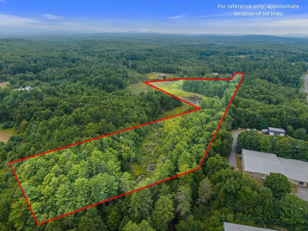 Unit for sale at 19 Scruton Pond, Barrington, NH 03825