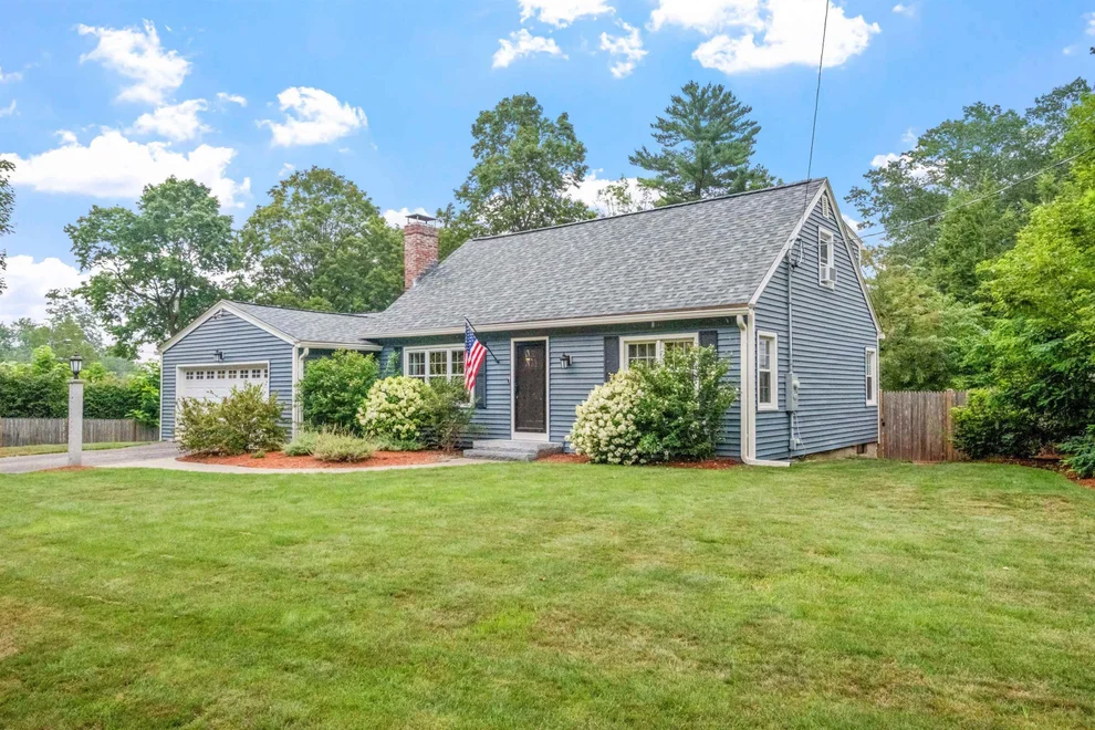 Unit for sale at 18 Dunbarton, Nashua, NH 03063