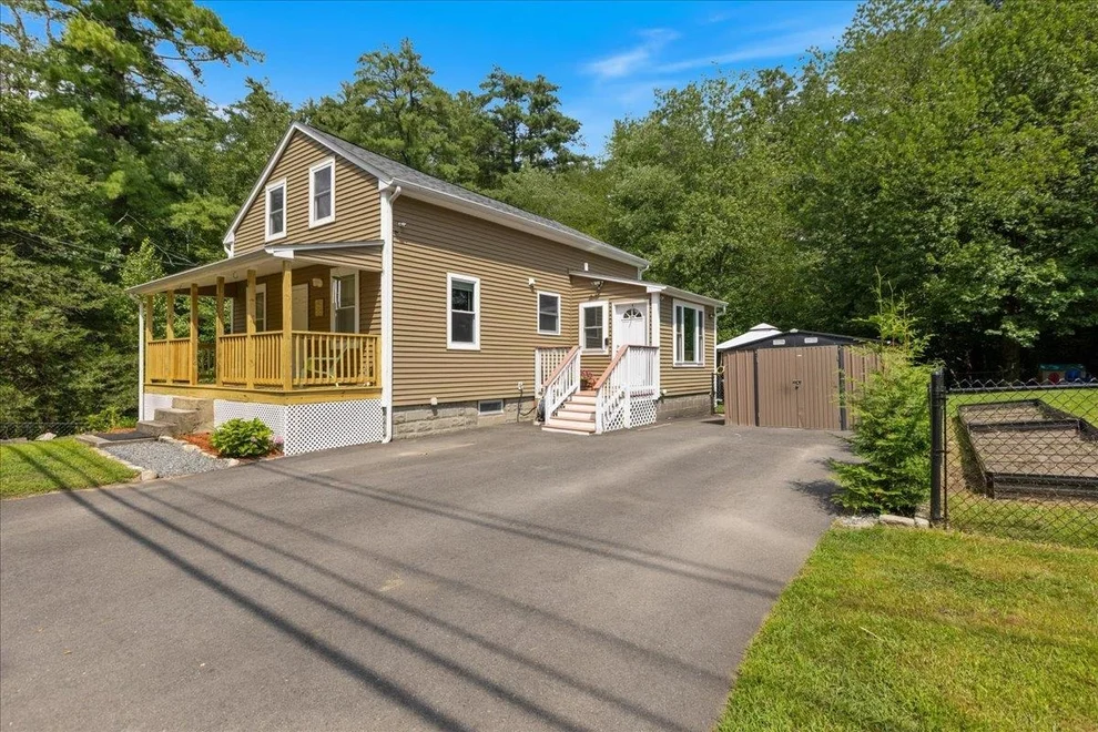 Unit for sale at 122 N Main, Salem, NH 03079