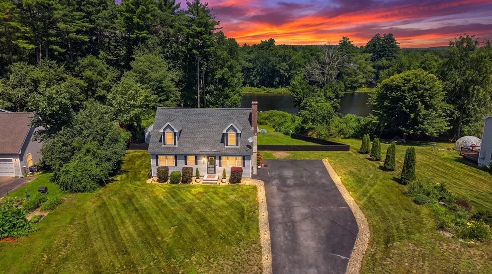 Unit for sale at 27 Old Manchester, Raymond, NH 03077