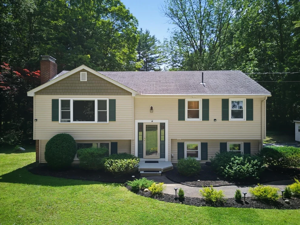 Unit for sale at 58 Cottage, Kensington, NH 03833