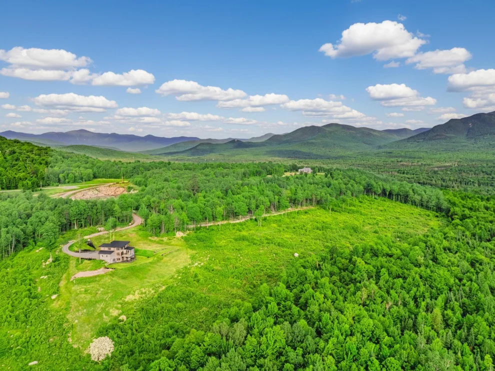 Unit for sale at 289 & 291 Ledgewood, Bethlehem, NH 03574