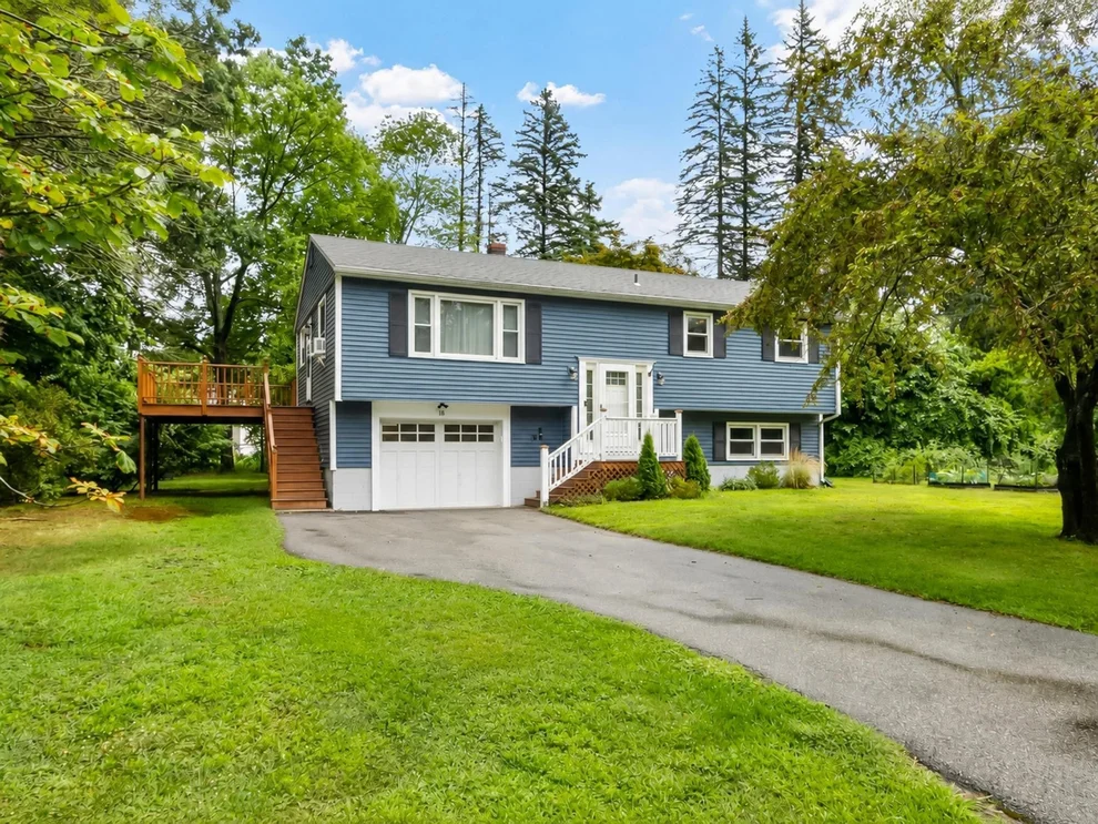 Unit for sale at 18 Williams, Salem, NH 03079