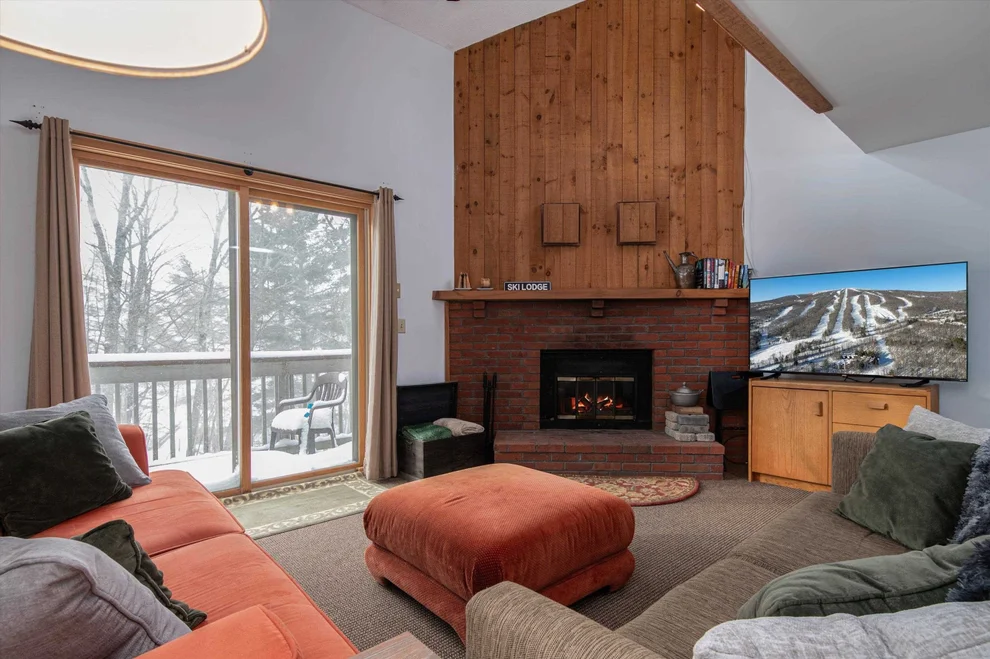 Unit for sale at 14 Snow Tree, Dover, VT 05356
