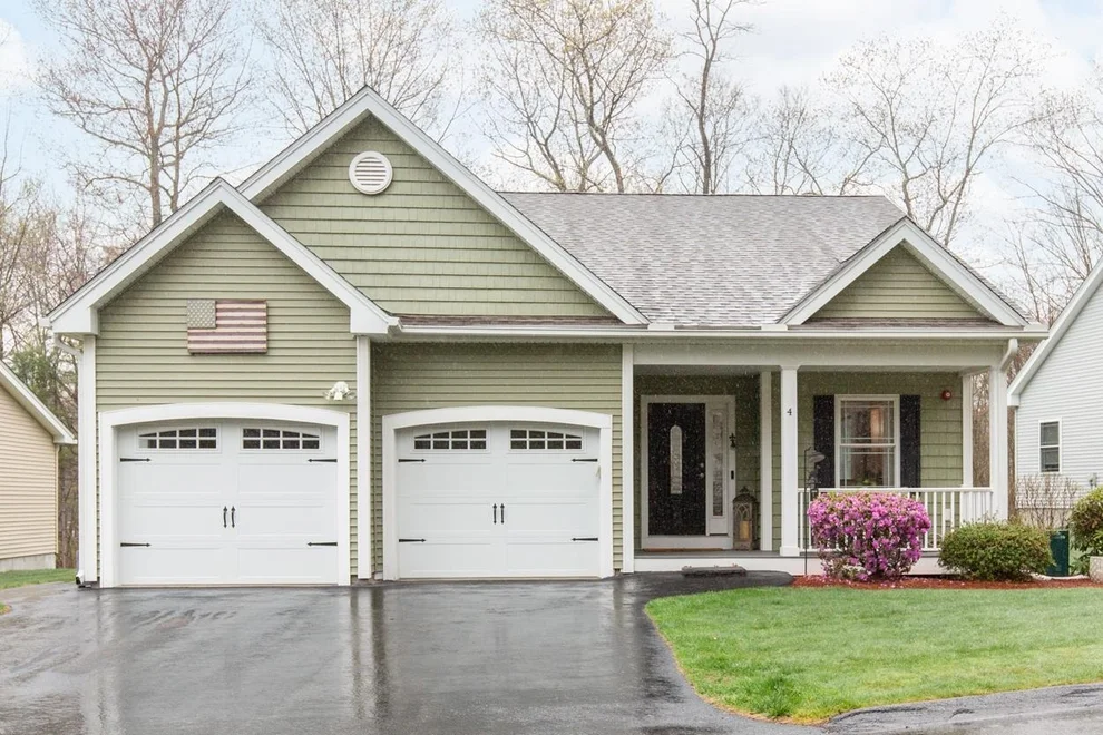 Unit for sale at 4 Sagewood, Pelham, NH 03076