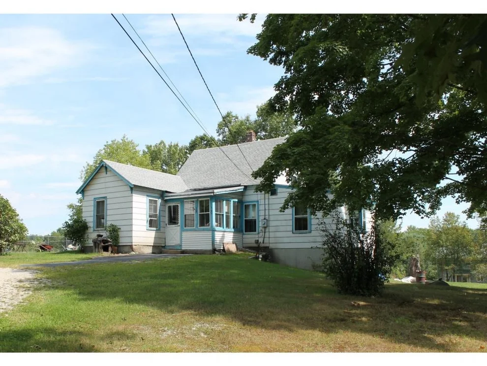 Unit for sale at 105 Souhegan Ave, Amherst, NH 03031