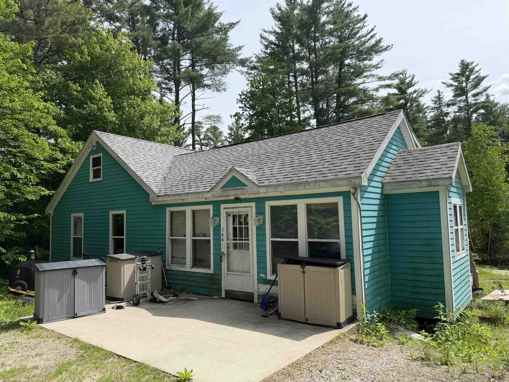 Unit for sale at 144 Chipmunk, Tamworth, NH 03817