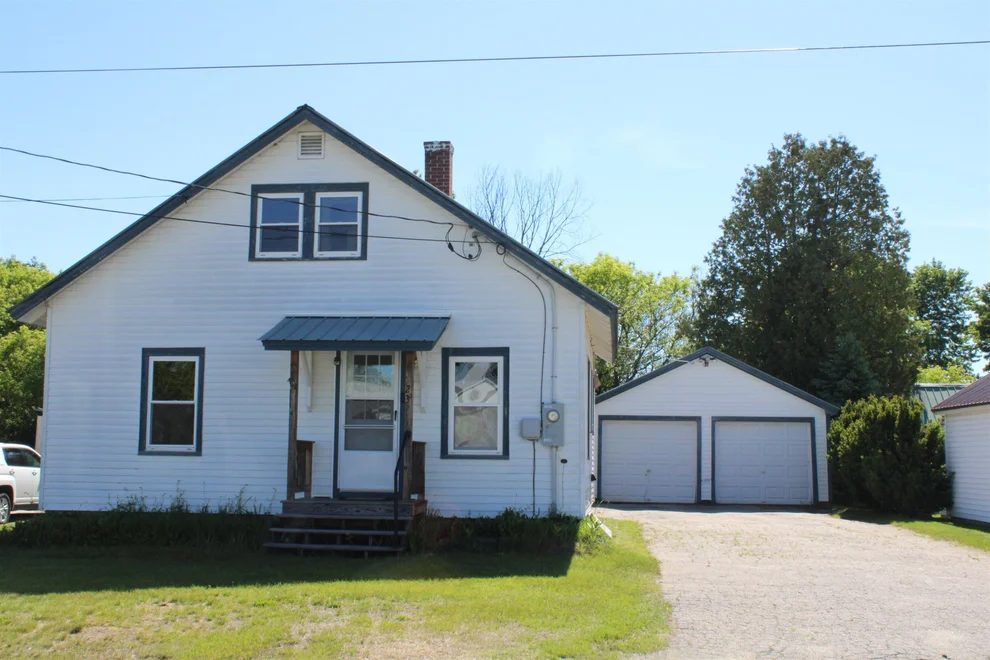 Unit for sale at 23 Hadley, Littleton, NH 03561
