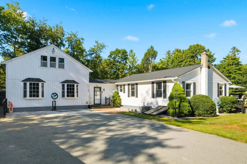 Unit for sale at 150 Wallace, Bedford, NH 03110