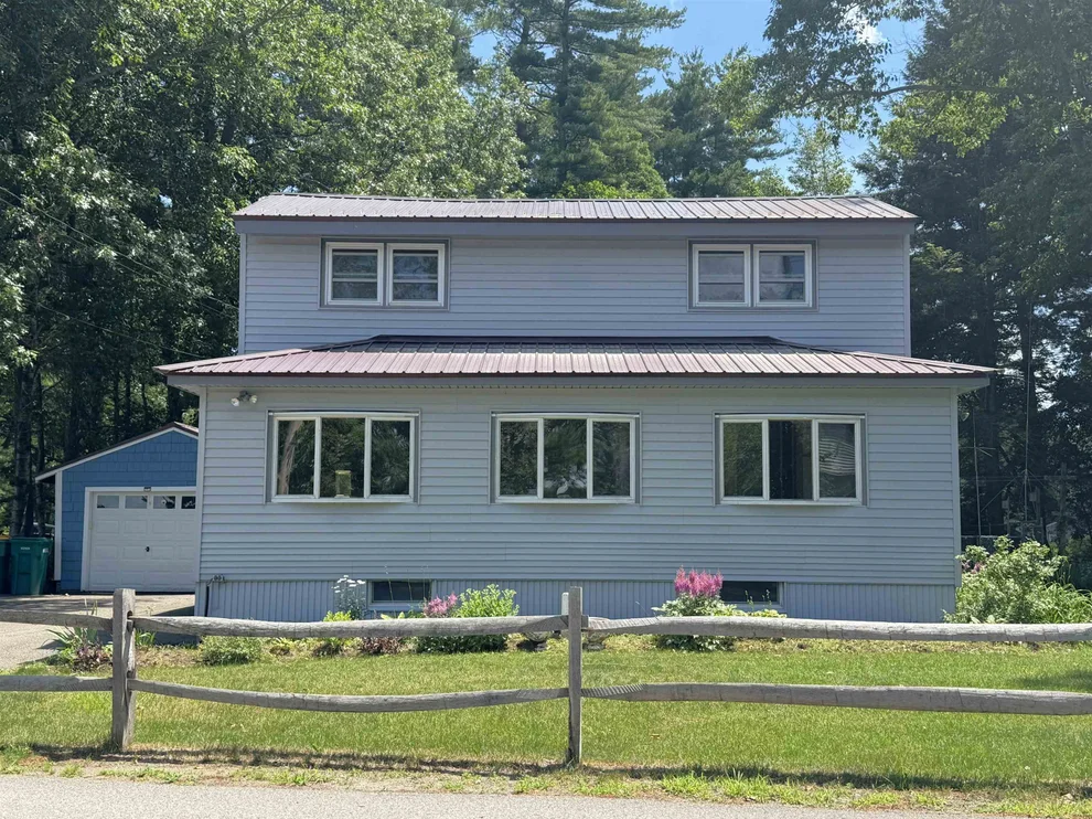 Unit for sale at 29 Coopers Grove, Kingston, NH 03848
