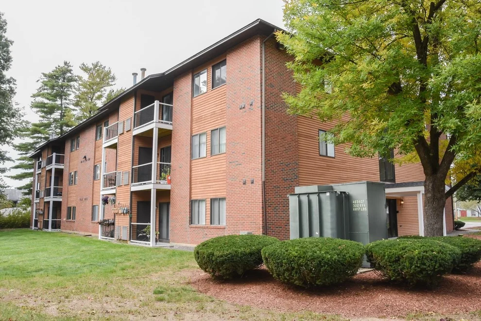 Unit for sale at 11 Blackstone, Nashua, NH 03063