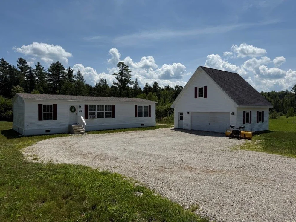 Unit for sale at 652 Route 118, Canaan, NH 03741