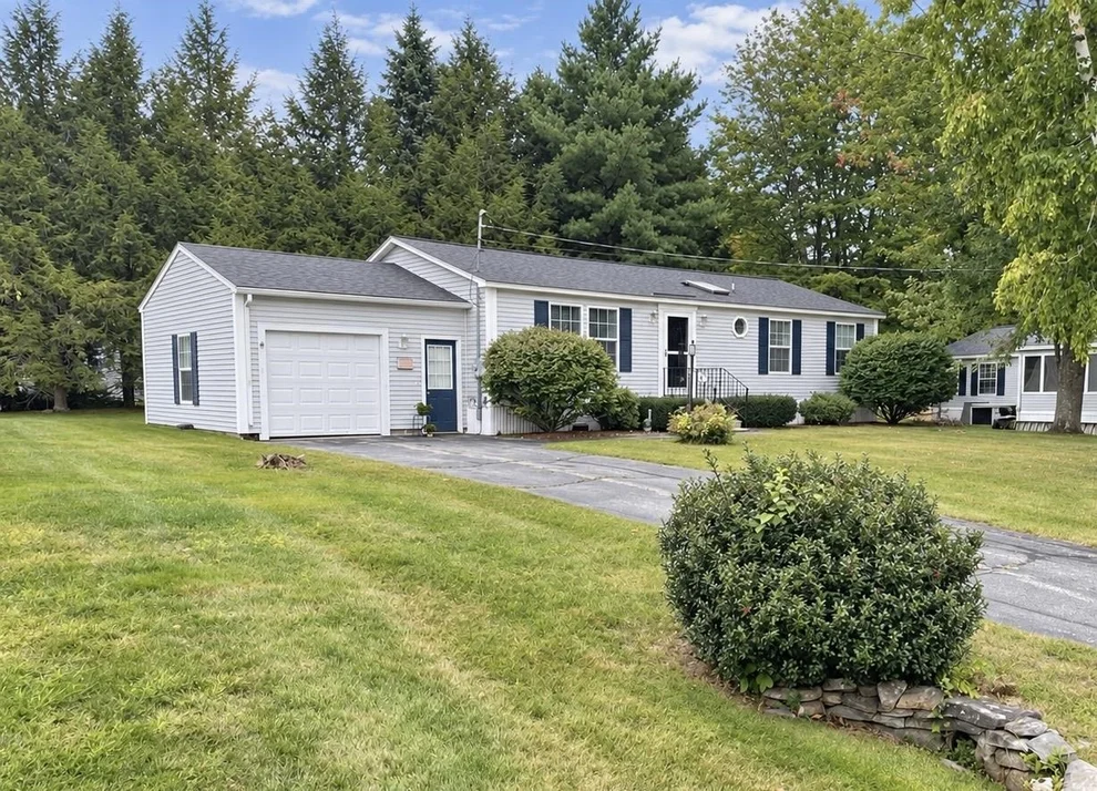Unit for sale at 5 Prospect, Hampstead, NH 03841