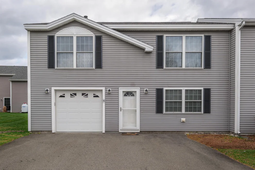 Unit for sale at 15 Red Sox, Raymond, NH 03077