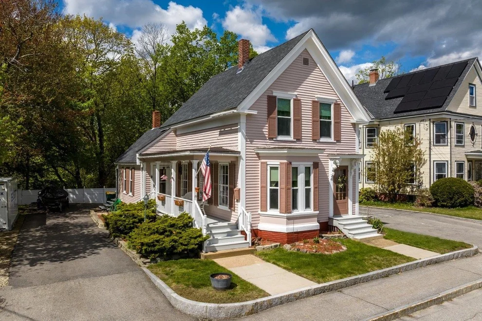 Unit for sale at 19 Sheridan, Rochester, NH 03867
