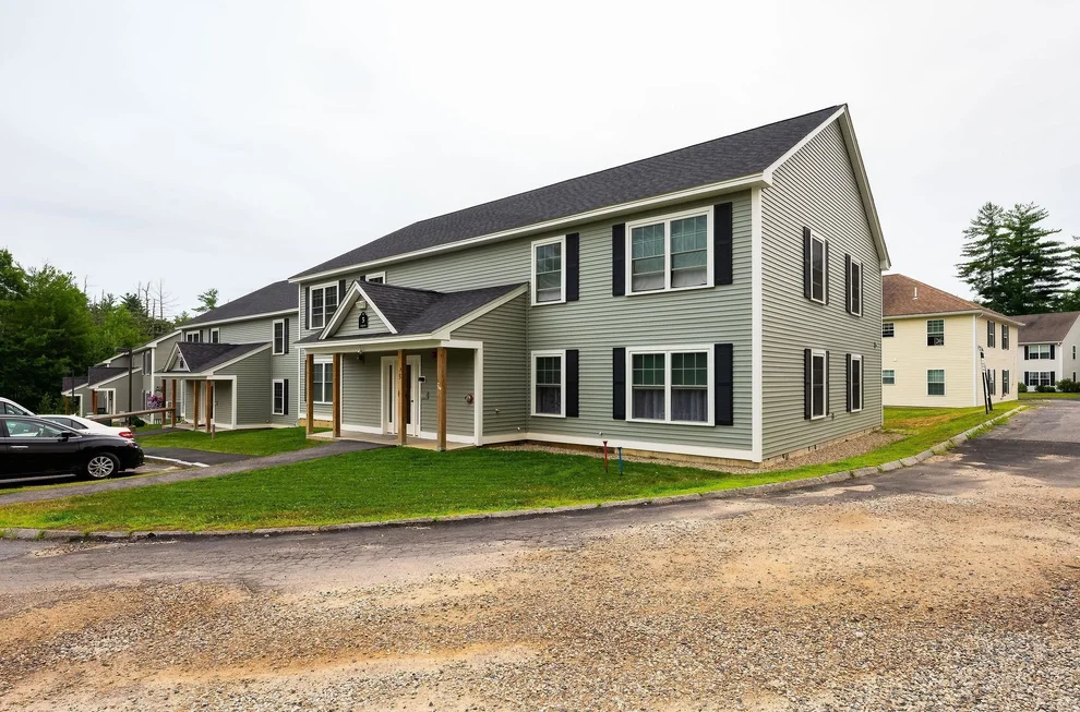 Unit for sale at 5 Miami, Rochester, NH 03867