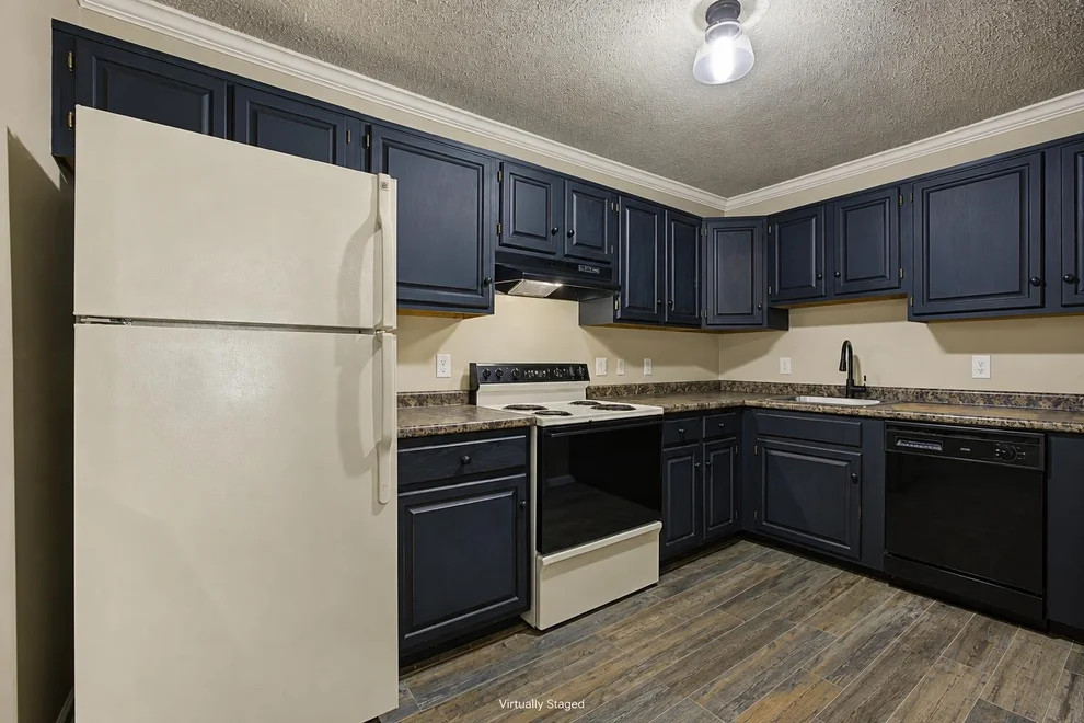 Unit for sale at 5 Bartemus, Nashua, NH 03063