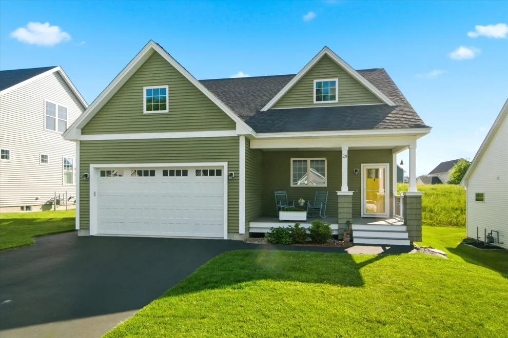 Unit for sale at 28 Luna, Somersworth, NH 03878