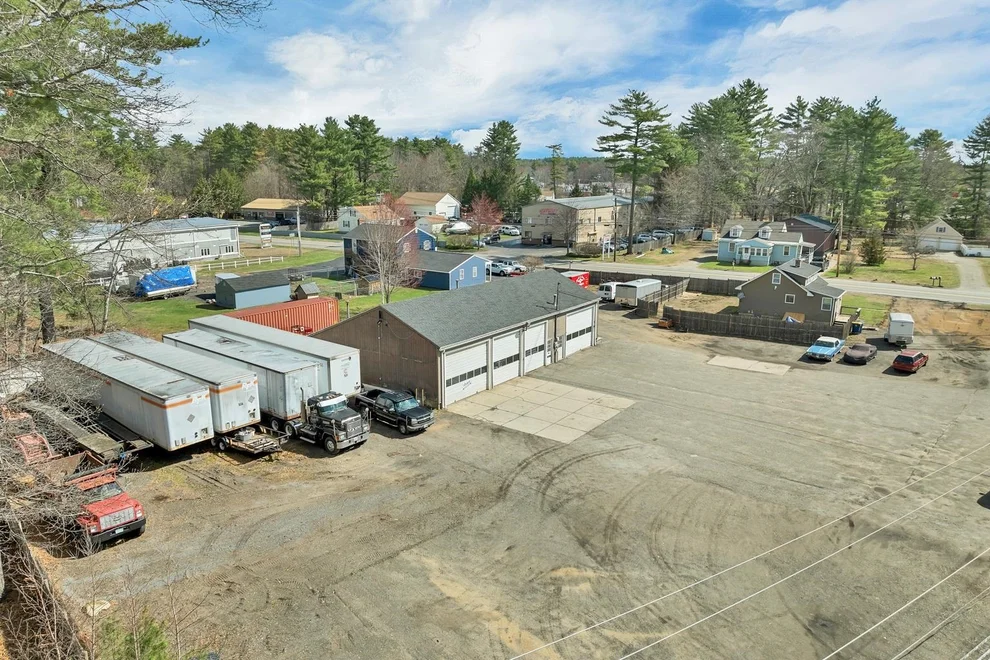 Unit for sale at 14 Danville, Plaistow, NH 03865