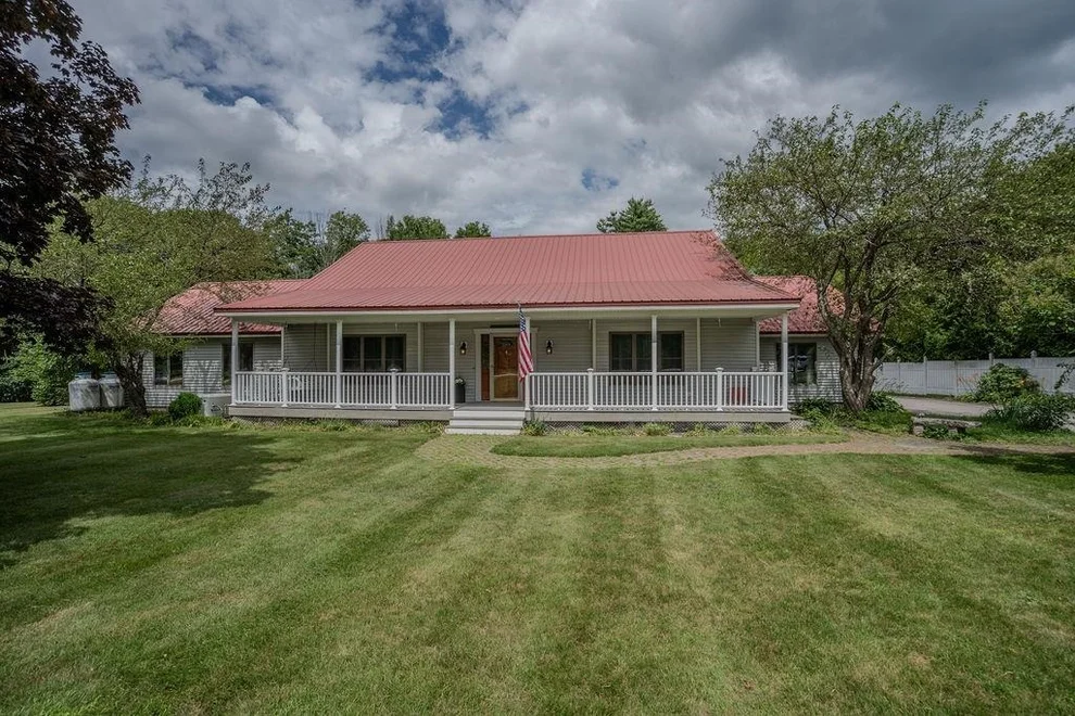 Unit for sale at 25 Oak Hill, Loudon, NH 03307