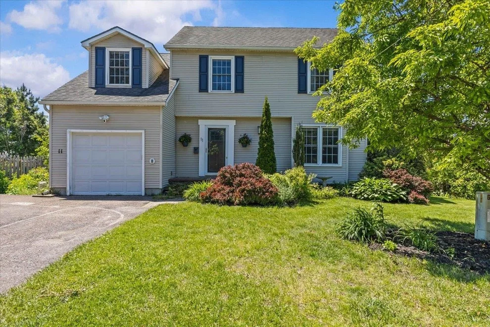 Unit for sale at 11 Dover, South Burlington, VT 05403