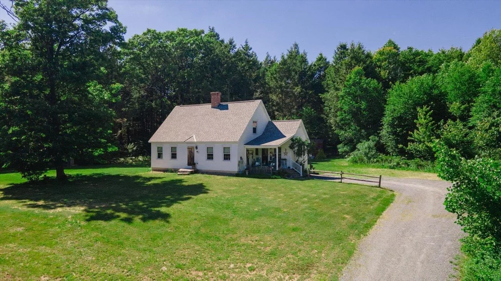 Unit for sale at 152 Old Chesterfield, Winchester, NH 03470