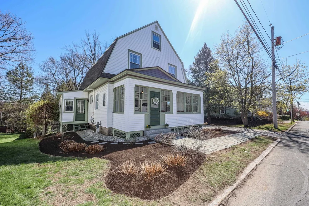 Unit for sale at 279 Sagamore, Manchester, NH 03104