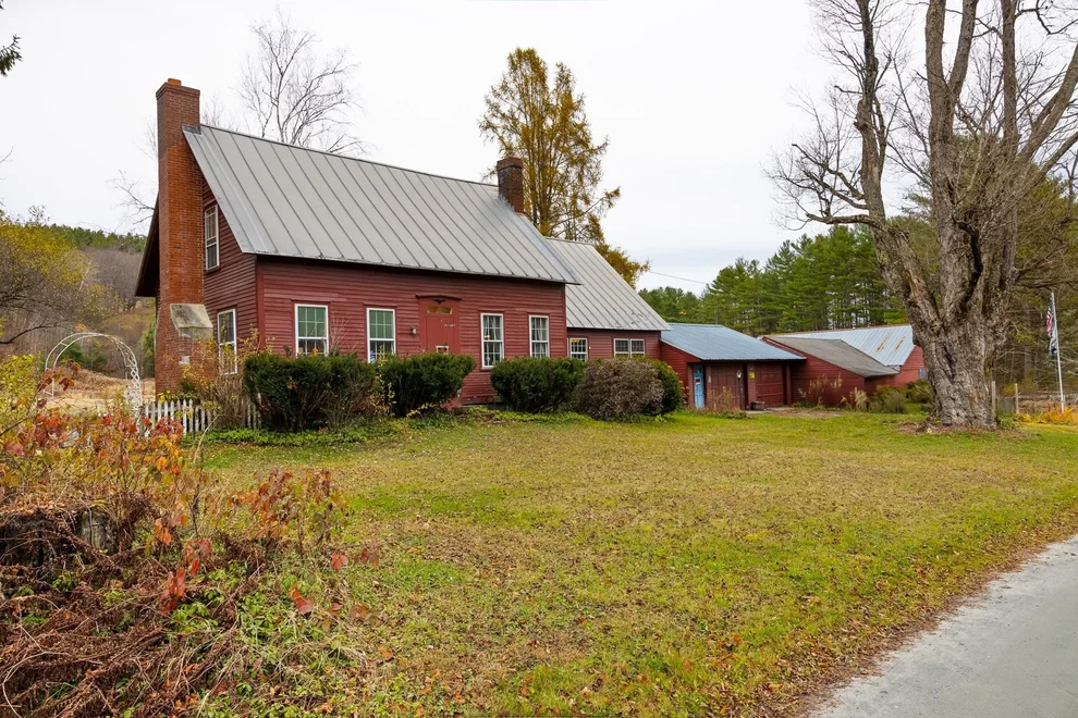 Unit for sale at 298 Jenneville, Hartland, VT 05048