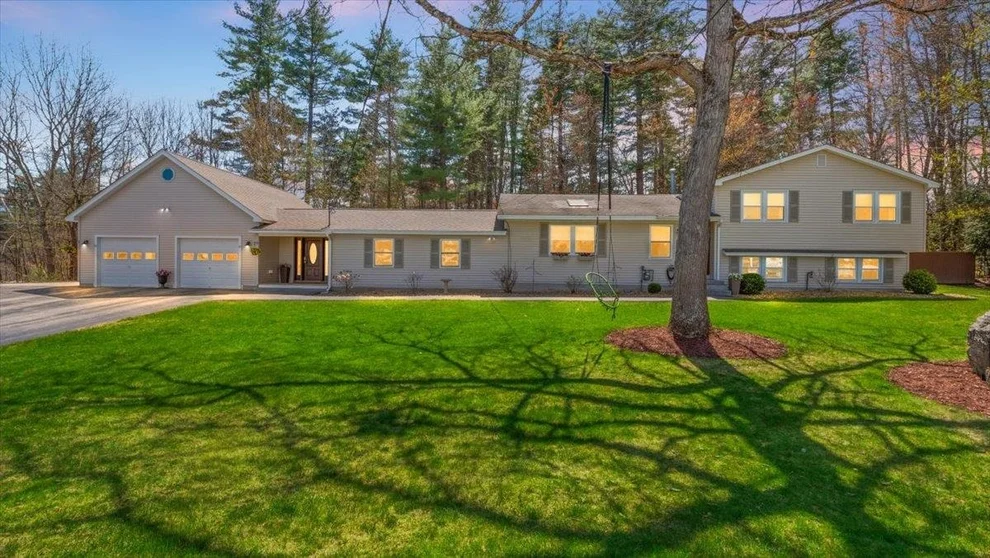 Unit for sale at 4 Wallace, Merrimack, NH 03054