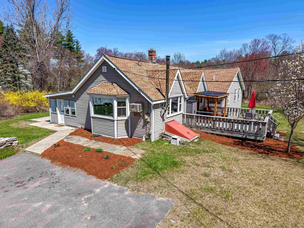 Unit for sale at 84 Hovey, Londonderry, NH 03053