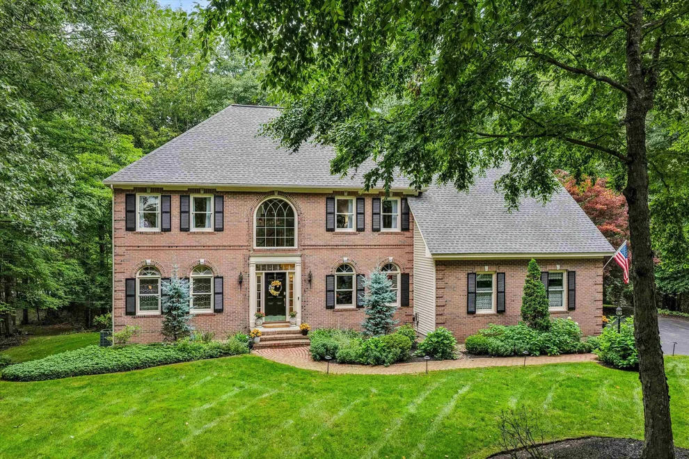 Unit for sale at 4 Newfane, Bedford, NH 03110