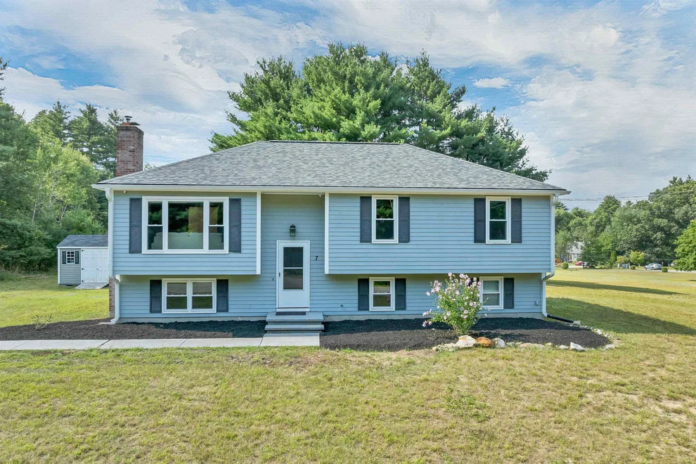 Unit for sale at 7 Manter Mill, Londonderry, NH 03053