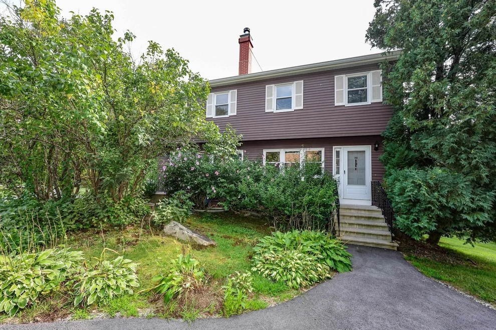 Unit for sale at 9 Pine Isle, Derry, NH 03038