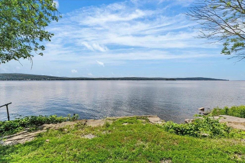 Unit for sale at 1046 Hathaway Point, St. Albans Town, VT 05478
