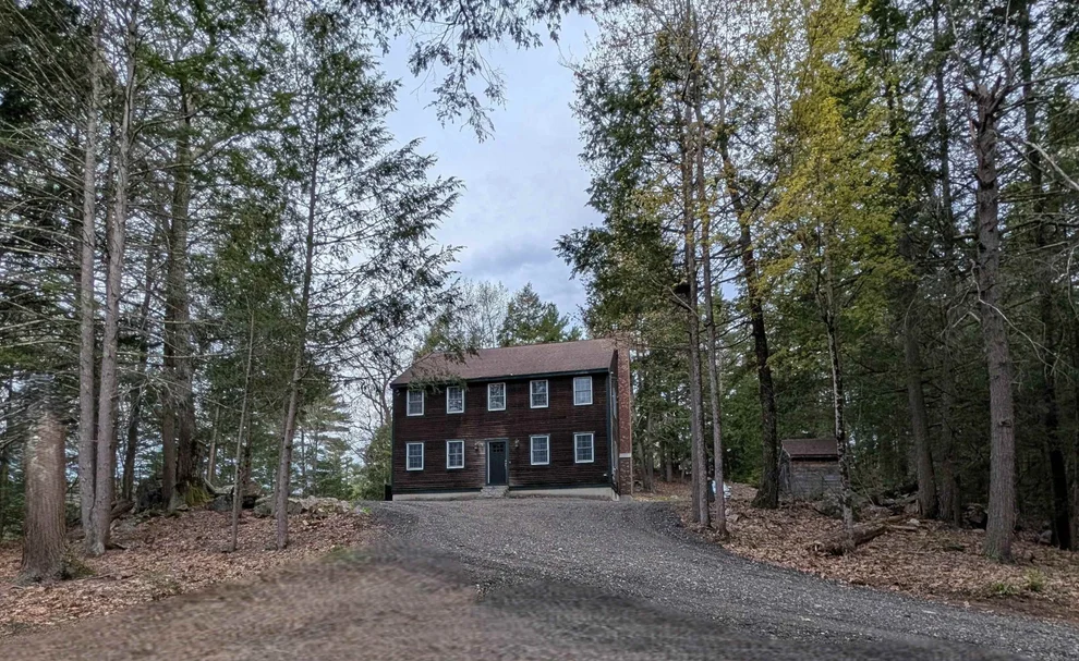 Unit for sale at 22 Rock Rimmon, Danville, NH 03819