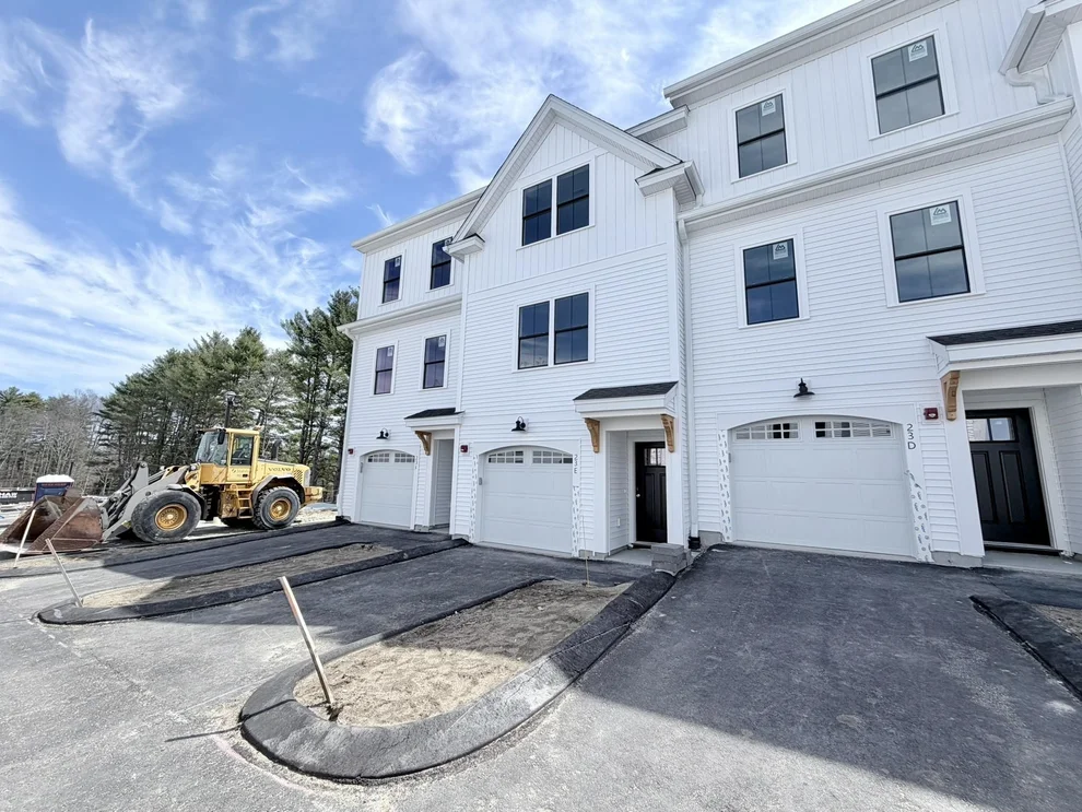 Unit for sale at 30 C Birdie, Rochester, NH 03839