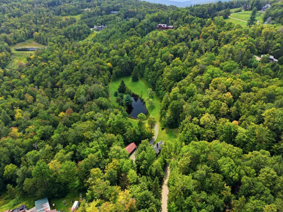 Unit for sale at 7 Woodrock, Winhall, VT 05340