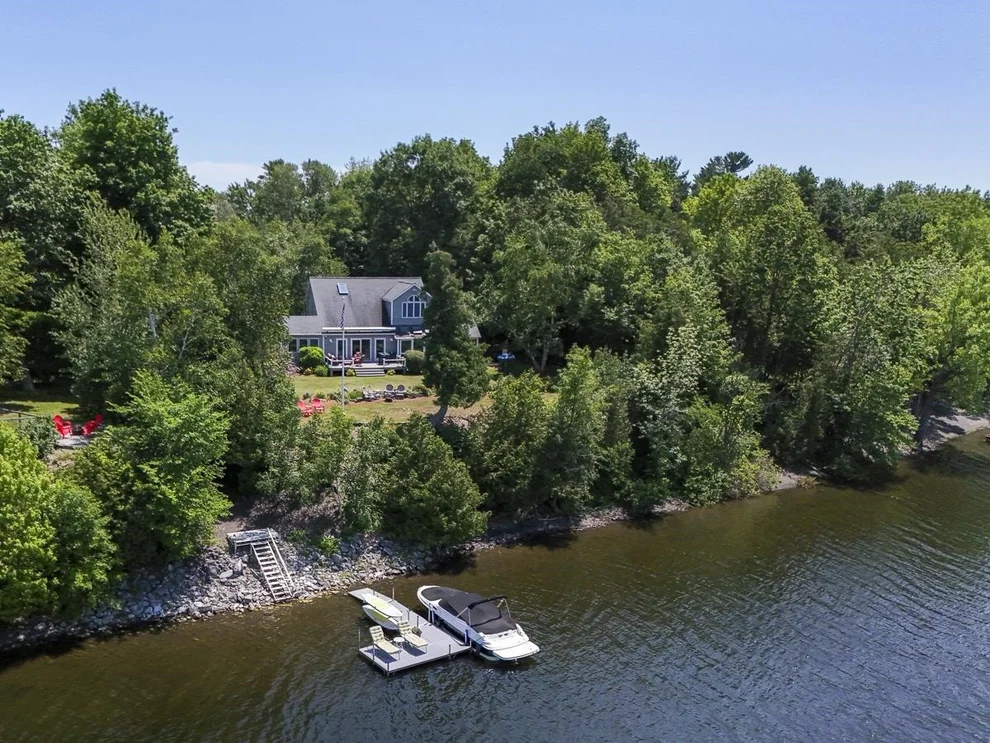 Unit for sale at 1206 Savage Point, North Hero, VT 05474