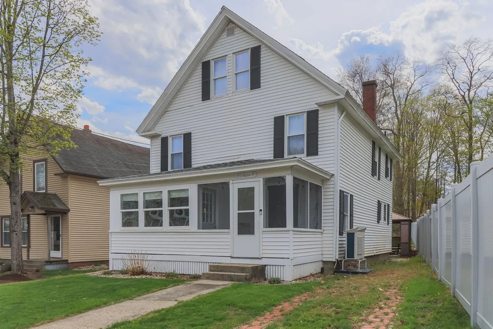 Unit for sale at 135 Main, Meredith, NH 03253