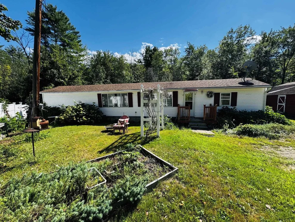 Unit for sale at 668 Washington, Barrington, NH 03825
